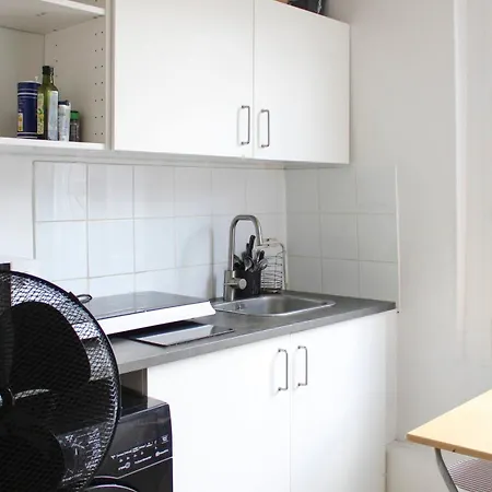 Cosy Fully-equipped Near Paris *